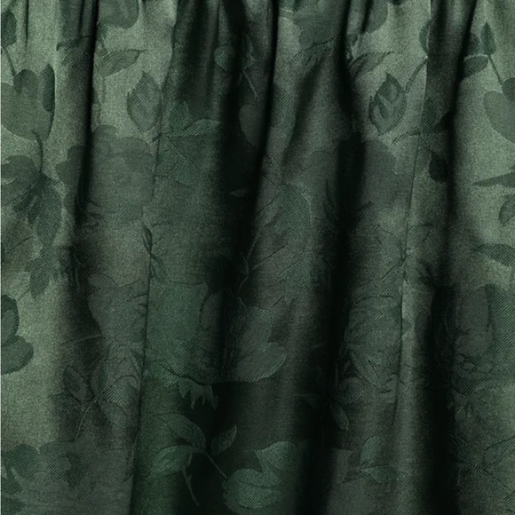 Lulu’s Emerald Green Satin Dress - Picture 4 of 8